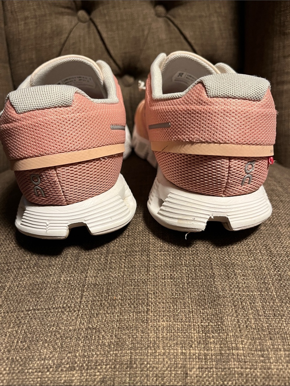 On Running Cloud 5 Women's Rose/Shell Running Sneakers size 10.5 - Picture 6 of 13